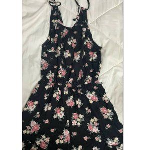 Hollister Dress romper with a halter neck Size Small